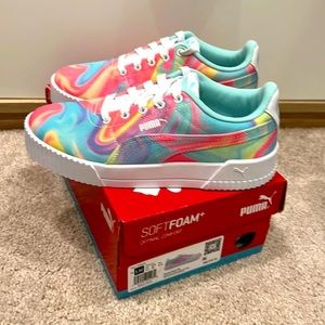 NWT kids Puma shoes size 3.5C